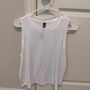 Vuori energy top tank top size L white color